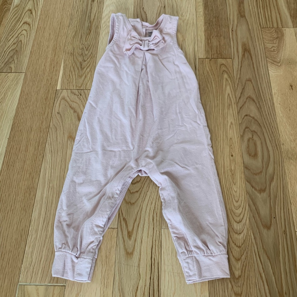 Kids Bundle Of 3 Gap Items(romper, short, onesies) - Picture 2 of 12